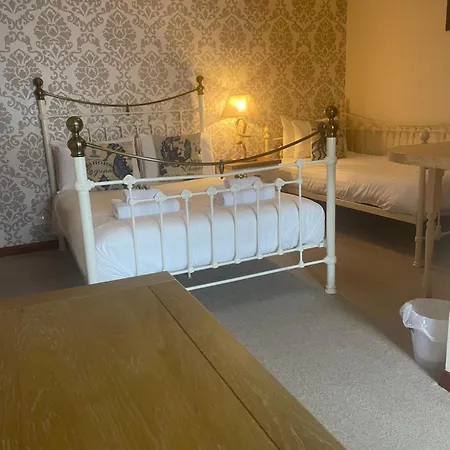 The Cornishman Hotel
