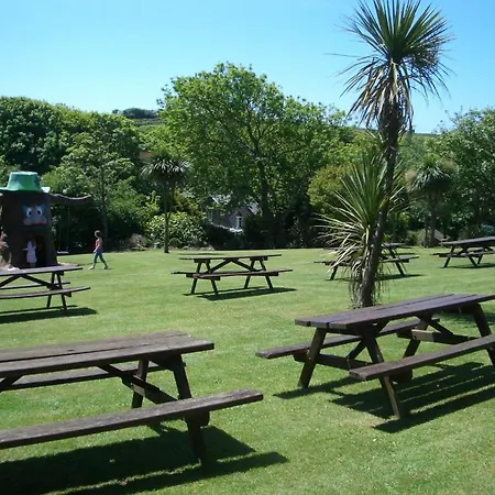 The Cornishman Hotel 2*